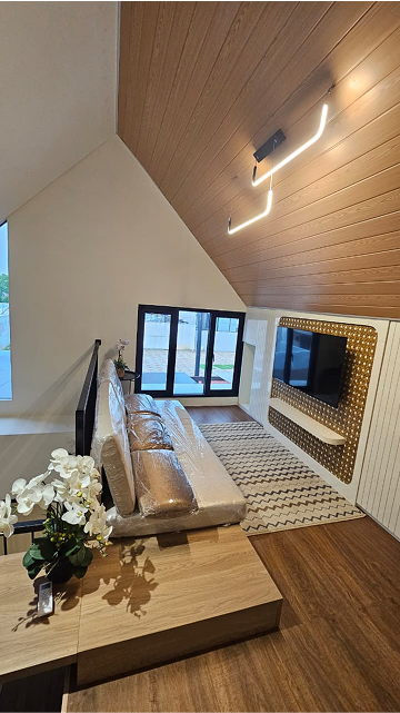 WhatsApp Image 2025-09-09 at 13.34.48 (1)